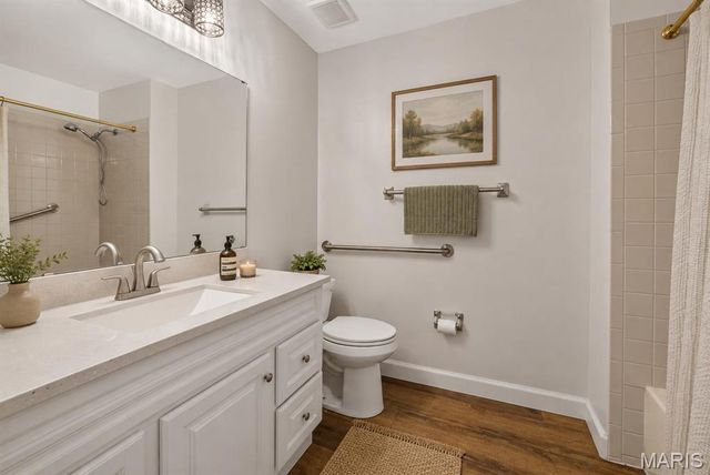 1608 Lake Knoll Drive 1A, Lake St Louis, MO 63367