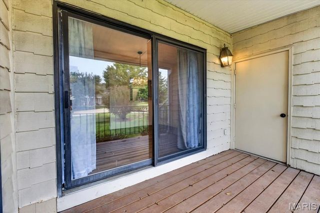 1608 Lake Knoll Drive 1A, Lake St Louis, MO 63367