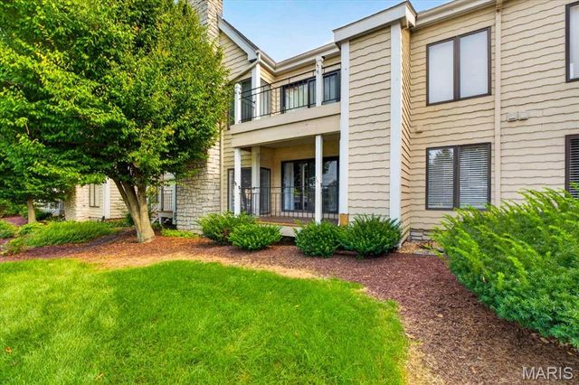 1608 Lake Knoll Drive 1A, Lake St Louis, MO 63367