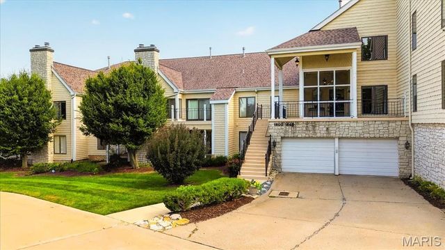 1608 Lake Knoll Drive 1A, Lake St Louis, MO 63367
