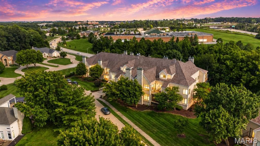 1608 Lake Knoll Drive 1A, Lake St Louis, MO 63367
