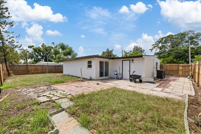 4104 W MONTGOMERY TERRACE, Tampa, FL 33616
