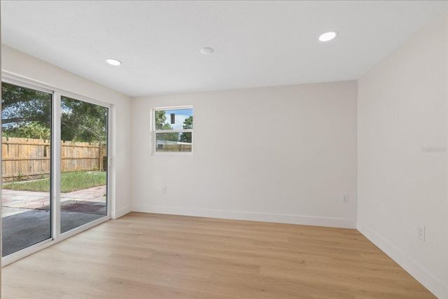 4104 W MONTGOMERY TERRACE, Tampa, FL 33616