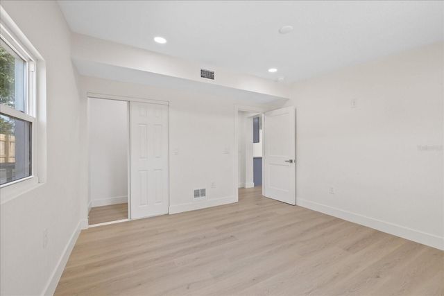 4104 W MONTGOMERY TERRACE, Tampa, FL 33616