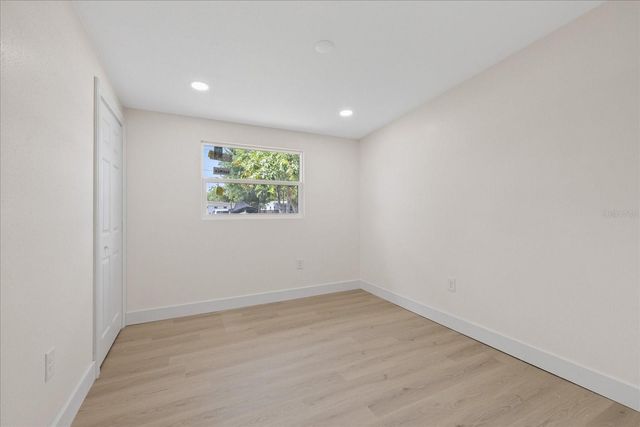 4104 W MONTGOMERY TERRACE, Tampa, FL 33616