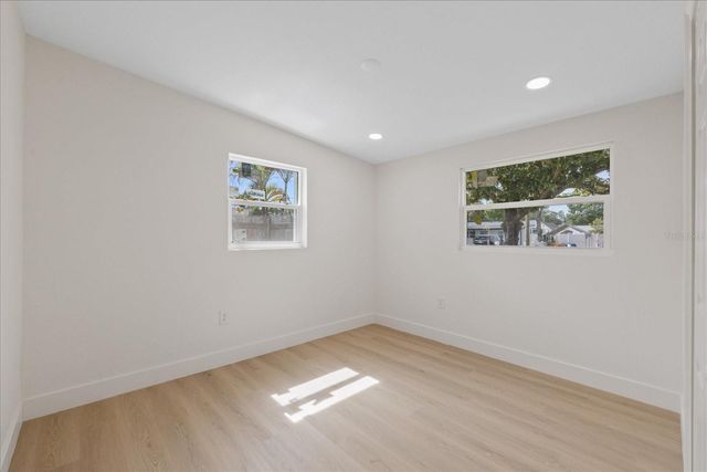 4104 W MONTGOMERY TERRACE, Tampa, FL 33616