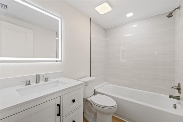4104 W MONTGOMERY TERRACE, Tampa, FL 33616