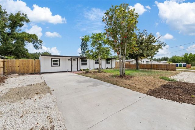 4104 W MONTGOMERY TERRACE, Tampa, FL 33616