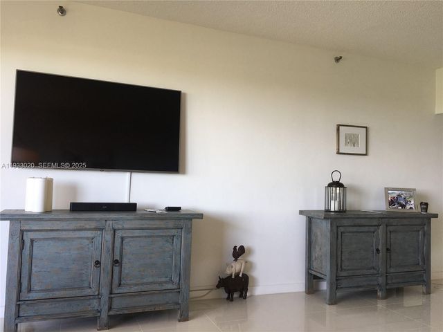 201 CRANDON BLVD 604, Key Biscayne, FL 33149