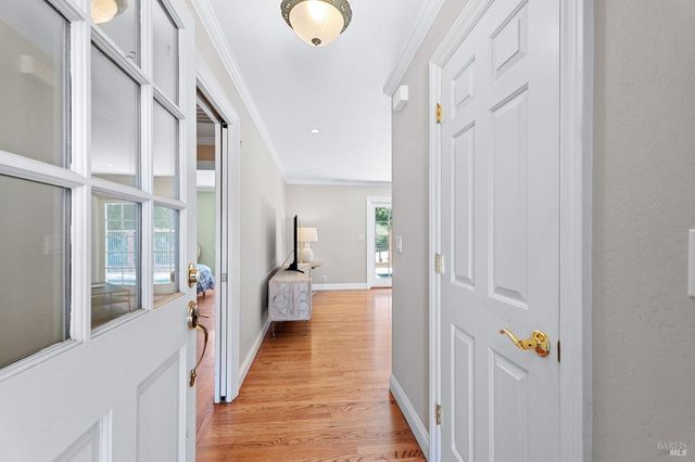 1040 Valley View St, St. Helena, CA 94574