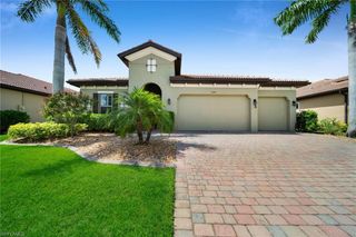 8741 Westwood Oaks PL, Fort Myers, FL 33908