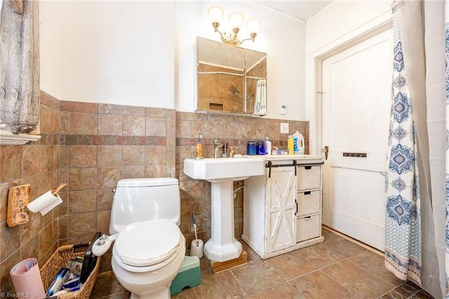 827 Shell Road, Thomasville, NC 27360