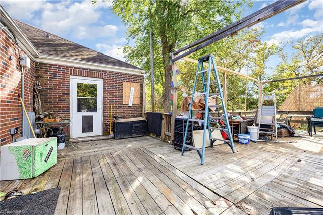 827 Shell Road, Thomasville, NC 27360