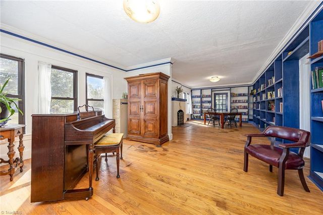 827 Shell Road, Thomasville, NC 27360