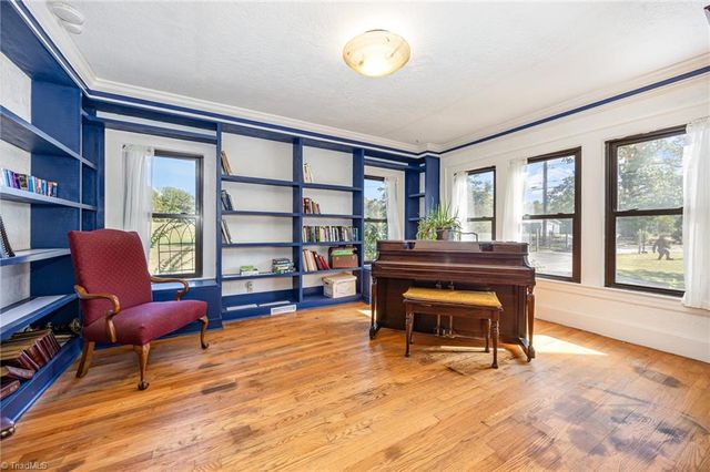 827 Shell Road, Thomasville, NC 27360