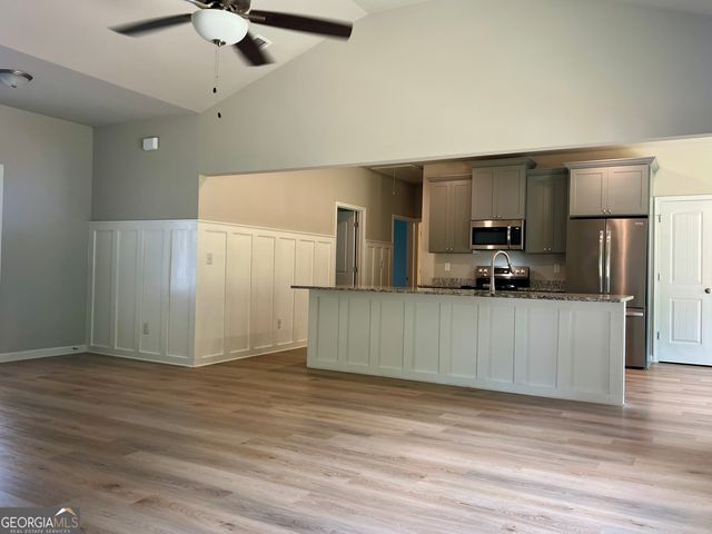 516 Tenney Nelson Road, Grantville, GA 30220