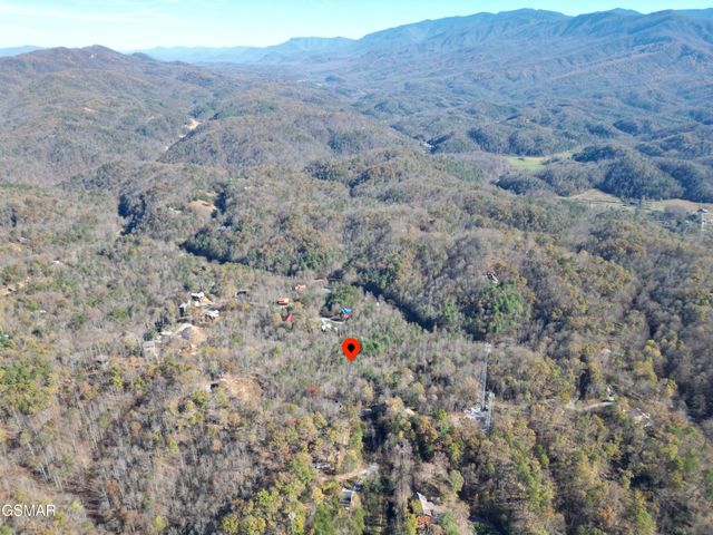 76 Grassy Branch Loop, Sevierville, TN 37876