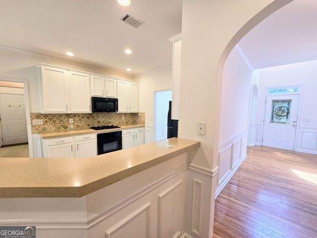6860 Deer Creek Trace, Stone Mountain, GA 30087