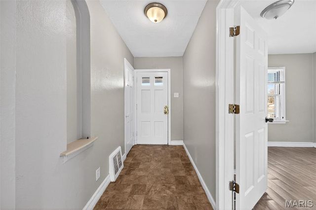 8616 Kendale Drive, Unincorporated, MO 63121