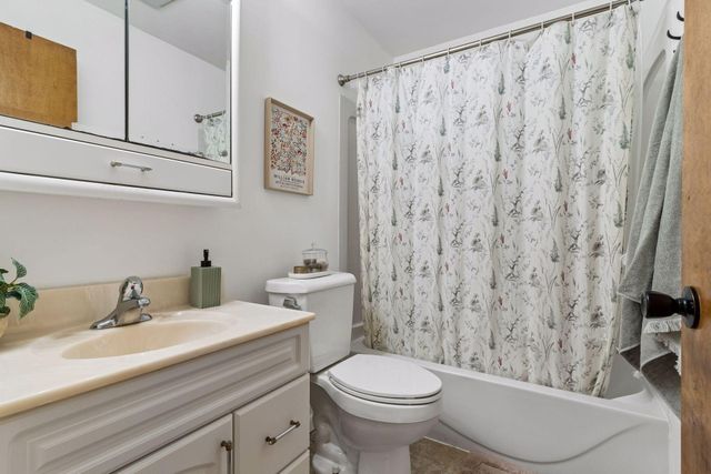 3630 Quaker Lane N, Plymouth, MN 55441
