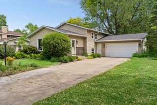 3630 Quaker Lane N, Plymouth, MN 55441