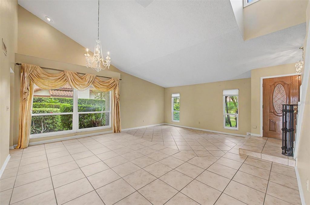 Image 32 of property listing at 7011 PELICAN ISLAND DRIVE, Tampa, FL 33634