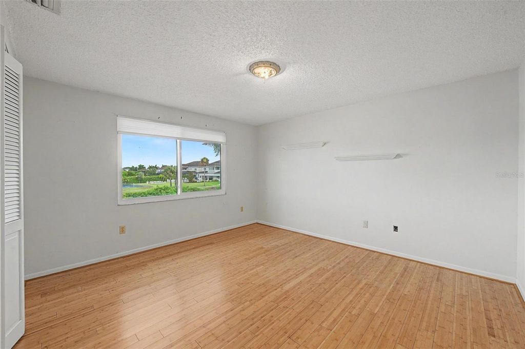 Image 60 of property listing at 7011 PELICAN ISLAND DRIVE, Tampa, FL 33634