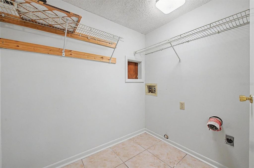 Image 62 of property listing at 7011 PELICAN ISLAND DRIVE, Tampa, FL 33634