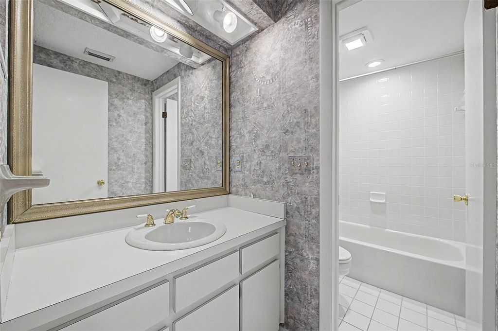 Image 65 of property listing at 7011 PELICAN ISLAND DRIVE, Tampa, FL 33634