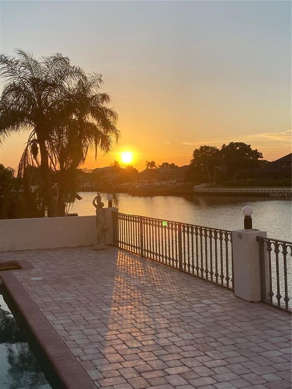 Image 74 of property listing at 7011 PELICAN ISLAND DRIVE, Tampa, FL 33634