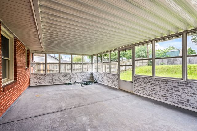 2144 Mountview Circle, Dayton, OH 45414