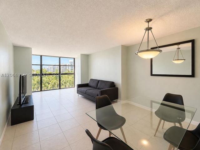 200 Leslie Dr 727, Hallandale Beach, FL 33009