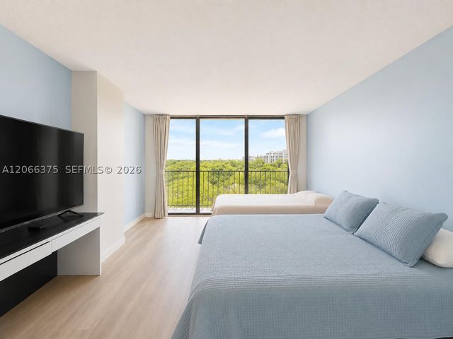 200 Leslie Dr 727, Hallandale Beach, FL 33009