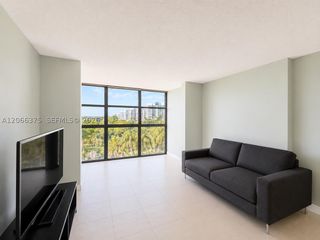 200 Leslie Dr 727, Hallandale Beach, FL 33009