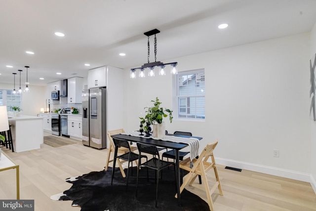 7925 E END DR, Baltimore, MD 21226