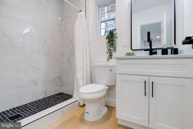 7925 E END DR, Baltimore, MD 21226