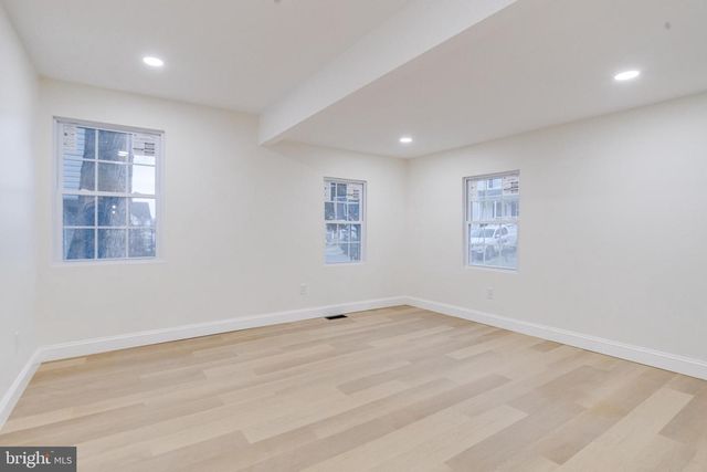 7925 E END DR, Baltimore, MD 21226