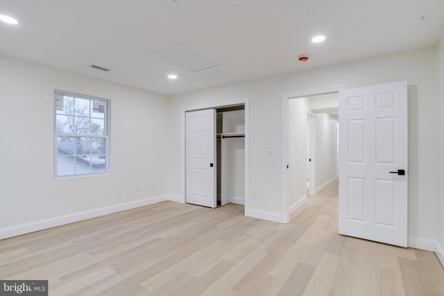 7925 E END DR, Baltimore, MD 21226