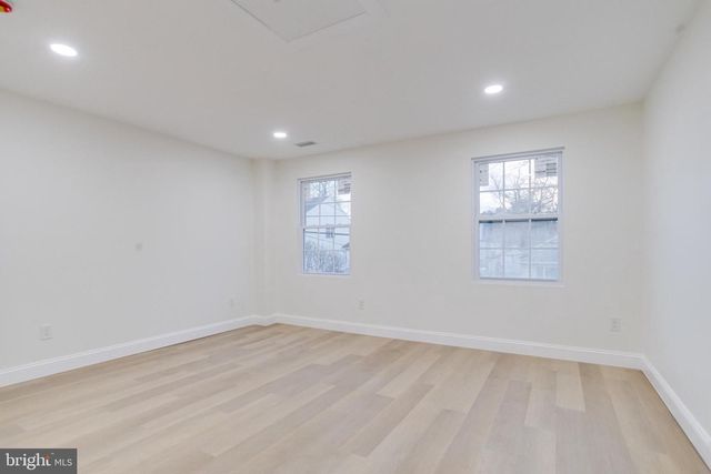 7925 E END DR, Baltimore, MD 21226