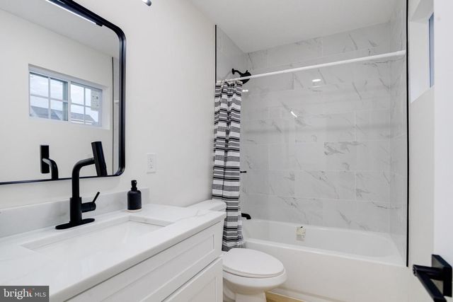 7925 E END DR, Baltimore, MD 21226