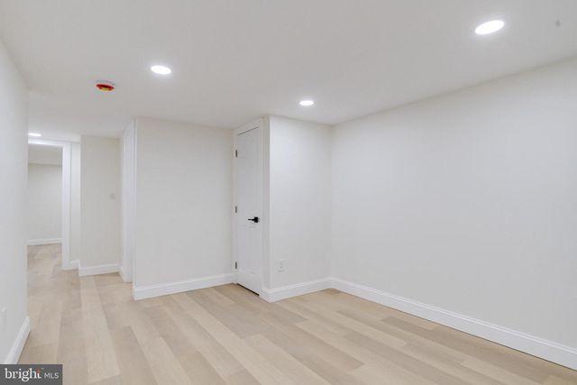 7925 E END DR, Baltimore, MD 21226