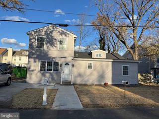 7925 E END DR, Baltimore, MD 21226