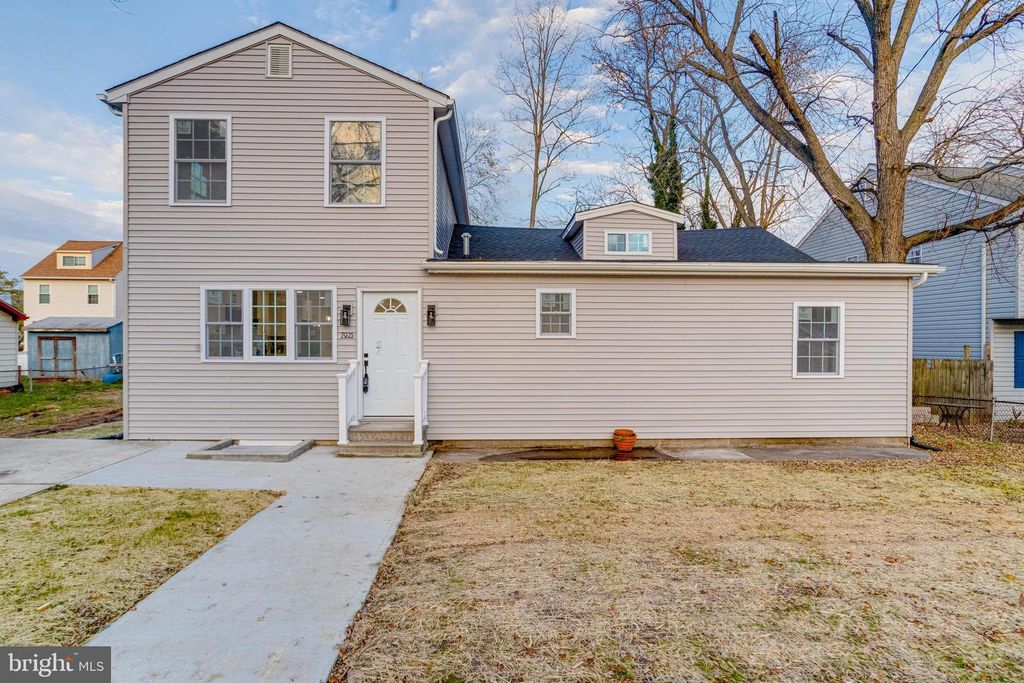 7925 E END DR, Baltimore, MD 21226