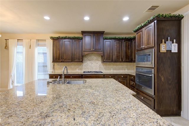 11227 Dunstan Hill Drive, Richmond, TX 77407