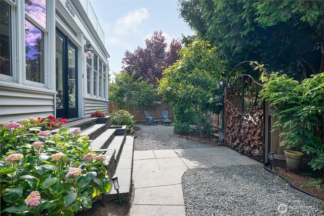 2859 NW 57th Street, Seattle, WA 98107