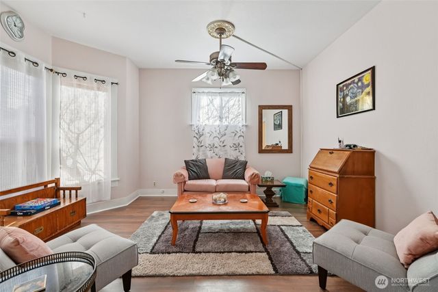 3222 Kromer Avenue, Everett, WA 98201