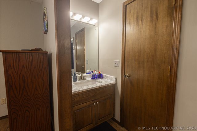 17916 E 96th Street North, Owasso, OK 74055