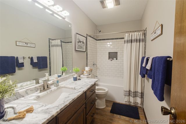 17916 E 96th Street North, Owasso, OK 74055