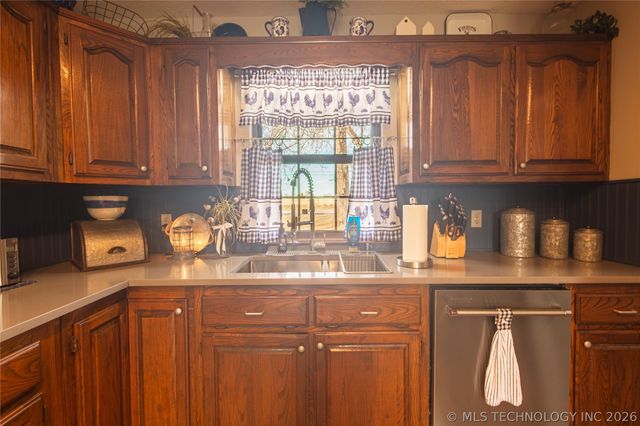 17916 E 96th Street North, Owasso, OK 74055