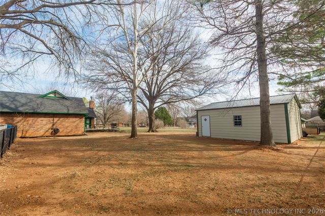 17916 E 96th Street North, Owasso, OK 74055